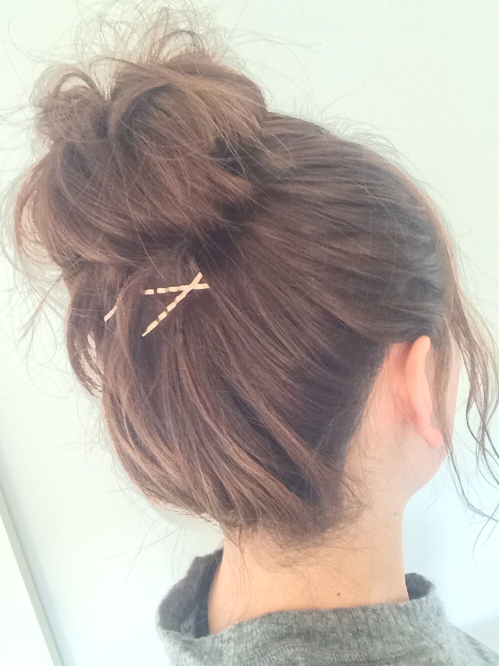「ロブ、ヘアアレンジ、ゴールドピン」｜「Latticeのアイテム（その他ヘアアクセサリー、ゴールド系）」を使った、えみちさん（レディース・158cm）の冬コーディネートの1枚目の写真