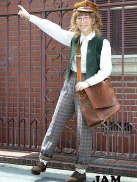 ベストを使った ブリティッシュ のレディース人気ファッションコーディネート Wear