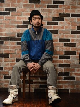 「大阪」｜「アイテム（ナイロンジャケット）」を使った、古着屋JAMさん（メンズ・170cm）の春コーディネート