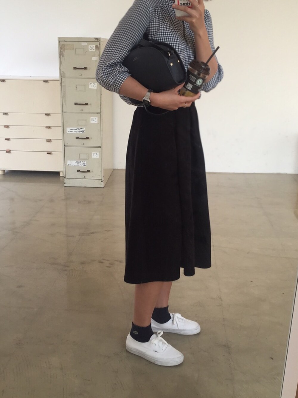 「A.P.C.、LACOSTE、VANS、daily look、outfit、ootd、summer、CASIO」｜「A.P.C.のa.p.c halfmoon bag. （ショルダーバッグ、その他）」を使った、jirong_kさん（レディース・170cm）の夏コーディネートの1枚目の写真