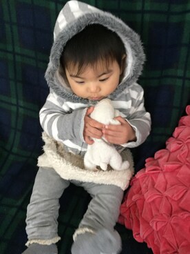 「アイテム（おもちゃ、ホワイト系）」を使った、COCOさん（キッズ・70cm）の春コーディネート