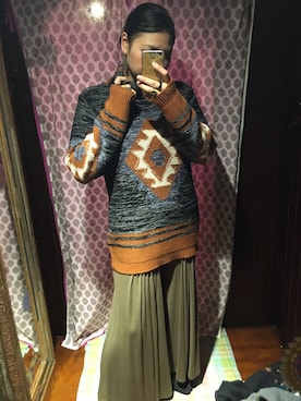 「チャイハネ（チャイハネ）のアイテム（ニット/セーター）」を使った、Fumino Yokoyamaさん（レディース・163cm）の秋コーディネート