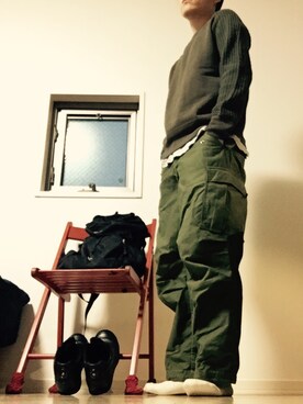 「khaki」｜「アイテム（スウェット）」を使った、mune16さん（メンズ・170cm）の冬コーディネート