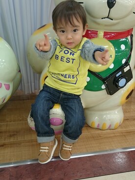 「OSHKOSH（オシュコシュ）のアイテム（スニーカー）」を使った、Haaa-Kunさん（キッズ・90cm）の冬コーディネート
