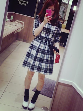 「dazzlin（ダズリン）の５分袖チェックワンピース（ワンピース、ブラック系）」を使った、ひいにゃんさん（レディース・155cm）の秋コーディネート