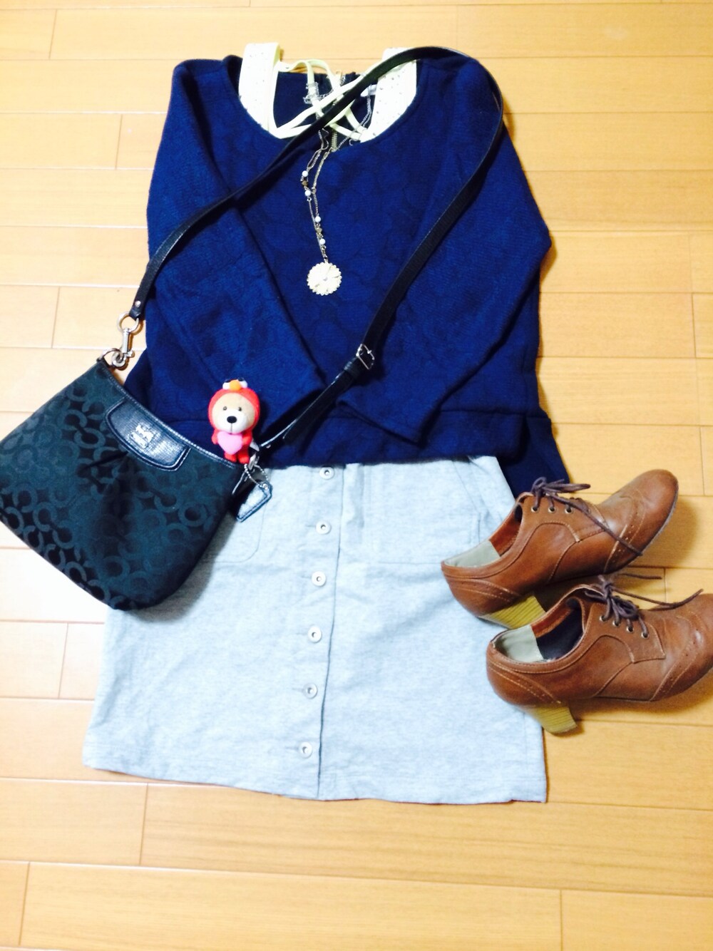 「GLOBAL WORKの【GLOBAL WORK】ボンディングレースプルオーバー長袖/538115（Tシャツ/カットソー、ブルー系）」を使った、とくちゃ✳︎さん（レディース・152cm）の春コーディネートの1枚目の写真