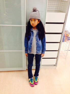 「H&M（エイチ・アンド・エム）のアイテム（シャツ/ブラウス、ブルー系）」を使った、norinnさん（レディース・157cm）の秋コーディネート