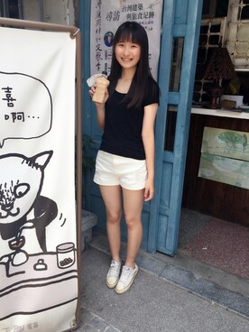 「H&M（エイチ・アンド・エム）のアイテム（その他パンツ、ホワイト系）」を使った、vickylin87125さん（レディース・168cm）の夏コーディネート