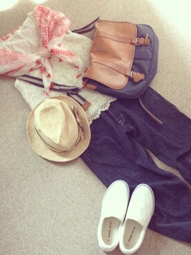 「BENSIMON（ベンシモン）のアイテム（ショルダーバッグ）」を使った、satomiさん（レディース・160cm）の夏コーディネート