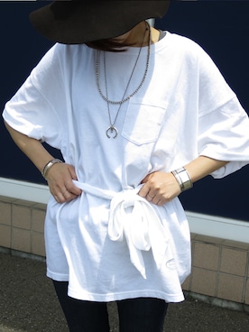 「アイテム（ブレスレット）」を使った、mikiさん（レディース・157cm）の春コーディネート