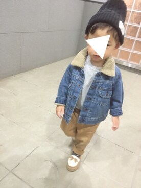 「babygap」｜「アイテム（チノパンツ）」を使った、ponさん（キッズ・80cm）の秋コーディネート