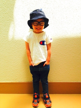 「MoL（モル）のアイテム（帽子）」を使った、うまくんのかぞくさん（キッズ・90cm）の春コーディネート