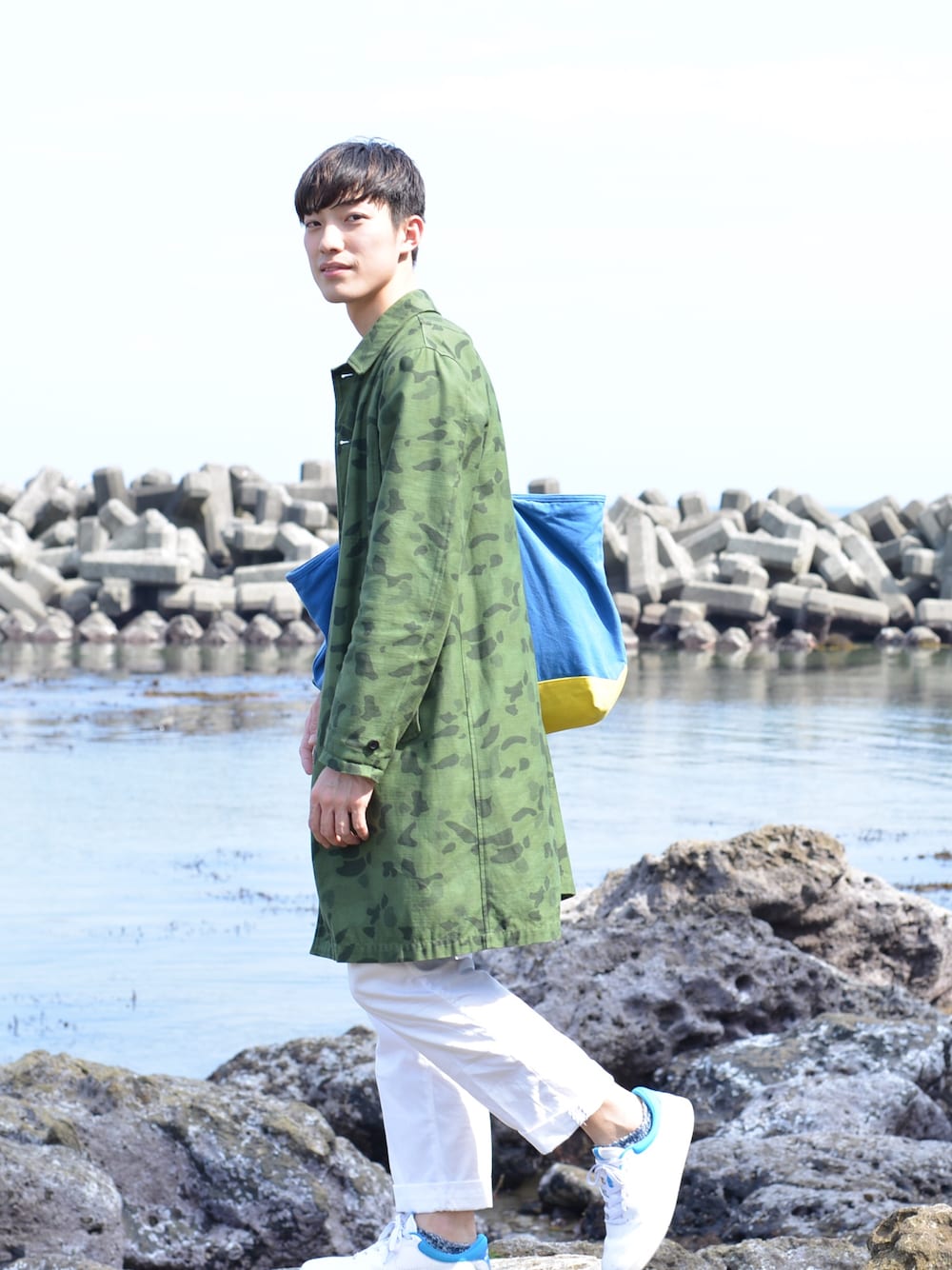 N.HOOLYWOODのステンカラーコートを使った人気ファッション