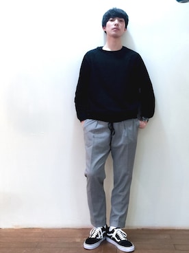 「JOHN LAWRENCE SULLIVAN（ジョンローレンスサリバン）のアイテム（スラックス）」を使った、並木一樹さん（メンズ・180cm）の春コーディネート