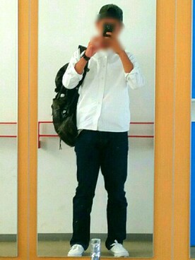 「カモ柄」｜「アイテム（アナログ腕時計）」を使った、STARKさん（メンズ・175cm）の春コーディネート