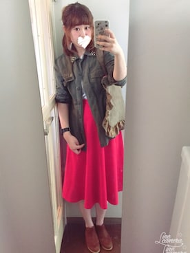 「THE EMPORIUM（ジエンポリアム）のアイテム（スカート）」を使った、piyonさん（レディース・156cm）の秋コーディネート