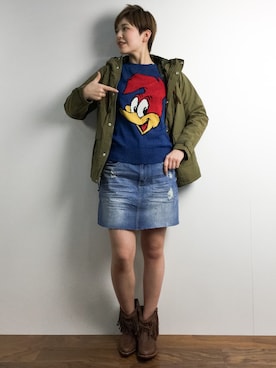 「RAY CASSIN（レイカズン）のアイテム（マウンテンパーカー）」を使った、阿久津友里さん（レディース・165cm）の冬コーディネート
