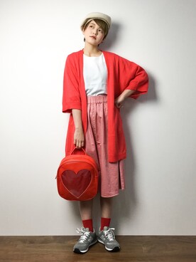 阿久津友里さんの「ミモレ丈のフレアースカート　ｂｙ　ｑｕｅ　ｍａｄｅ　ｍｅ」を使ったコーディネート