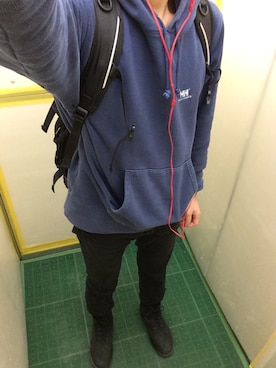 「HELLY HANSEN（ヘリーハンセン）のアイテム（パーカー）」を使った、Yuheiさん（メンズ・178cm）の秋コーディネート