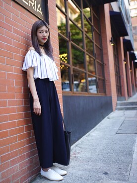 「MONKI（モンキ）のアイテム（アクセサリー）」を使った、Chaelia さん（レディース・165cm）の夏コーディネート