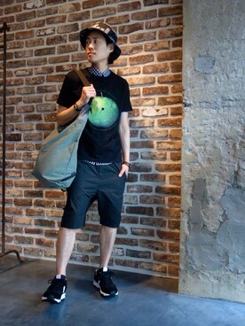 「N.HOOLYWOOD（N.ハリウッド）のアイテム（バッグ）」を使った、ONEPAIRさん（メンズ・173cm）の春コーディネート