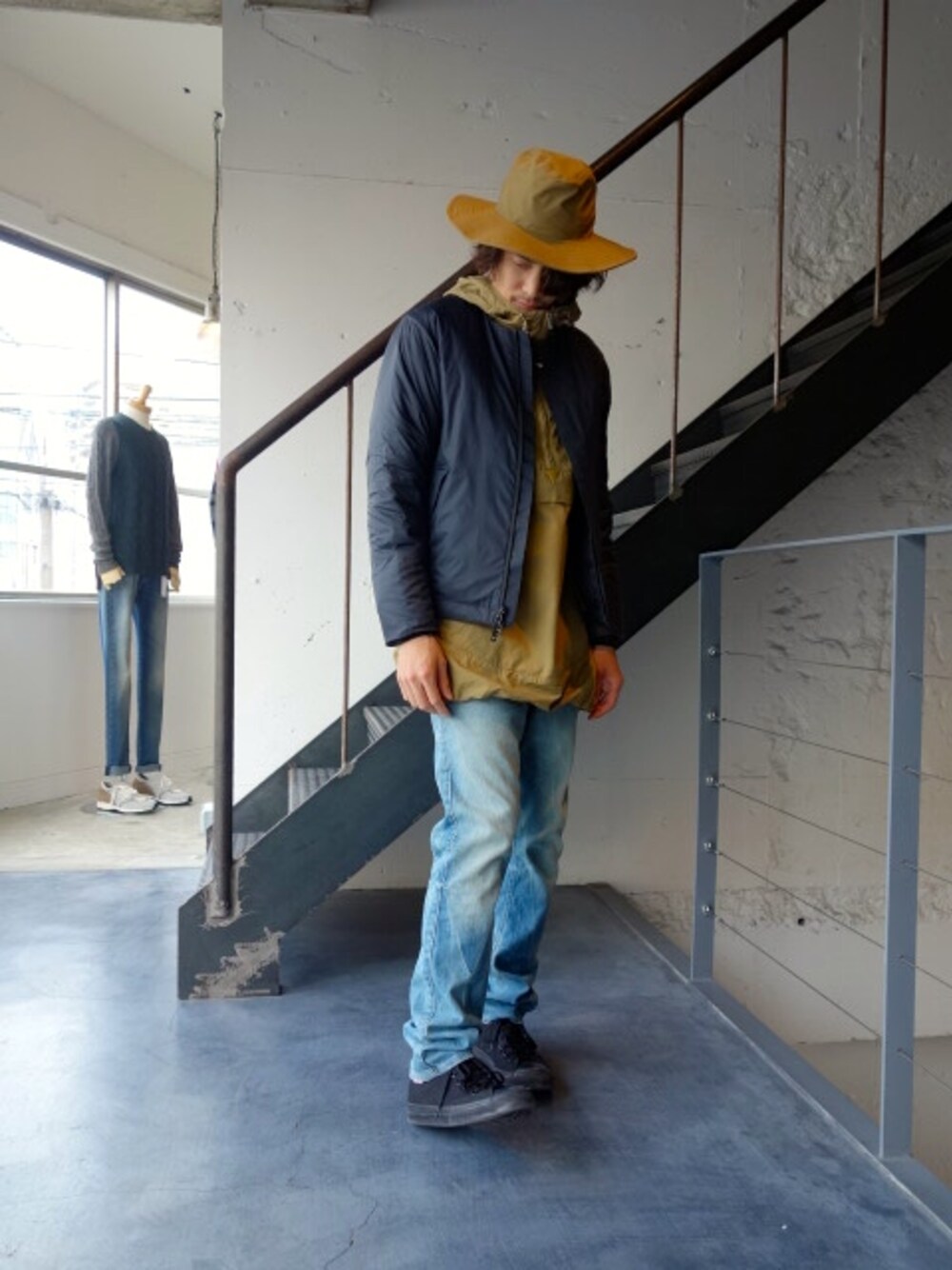 N.HOOLYWOODのノーカラージャケットを使った人気ファッション