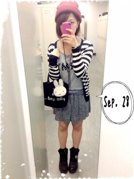 「LOWRYS FARM（ローリーズファーム）のアイテム（Tシャツ/カットソー、グレー系）」を使った、Ginnyさん（レディース・162cm）の秋コーディネート