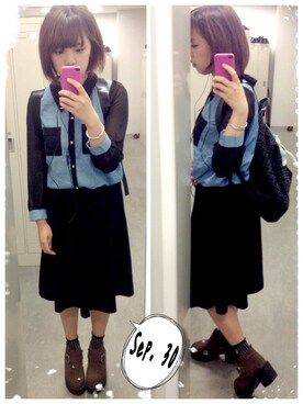 「Heather（ヘザー）のアイテム（シャツ/ブラウス、ブルー系）」を使った、Ginnyさん（レディース・162cm）の秋コーディネート