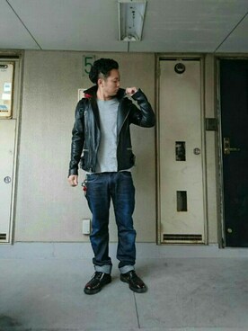 「carhartt」｜「アイテム（ライダースジャケット）」を使った、afrobuggさん（メンズ・172cm）の秋コーディネート