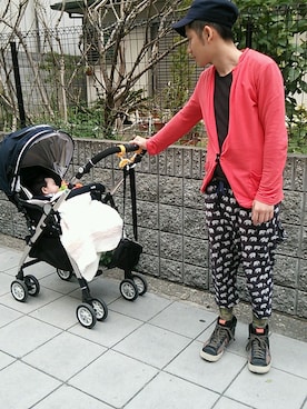 「もも子（ママ＆ベビー、グリーン系）」を使った、span!マコトさん（メンズ・164cm）の春コーディネート
