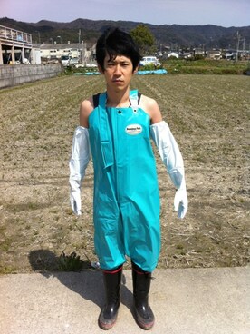 「アイテム（つなぎ/オールインワン、ブルー系）」を使った、span!マコトさん（メンズ・164cm）の春コーディネート