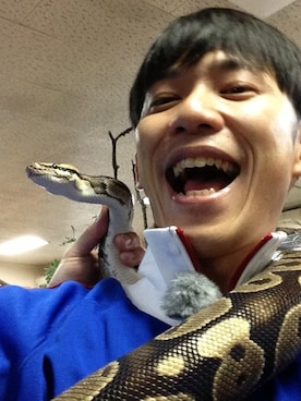 「シロマダラ（ネックレス、グリーン系）」を使った、span!マコトさん（メンズ・164cm）の春コーディネート