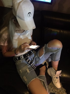 「AIR JORDAN（エアジョーダン）のアイテム（スニーカー、ホワイト系）」を使った、戴宜庭さん（レディース）の夏コーディネート