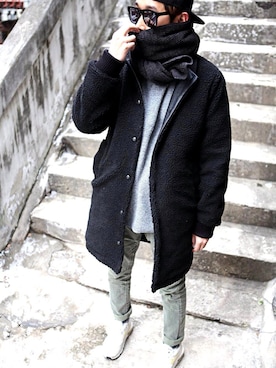 「khaki」｜「アイテム（ダウンジャケット/コート）」を使った、춘데さん（メンズ・177cm）の冬コーディネート