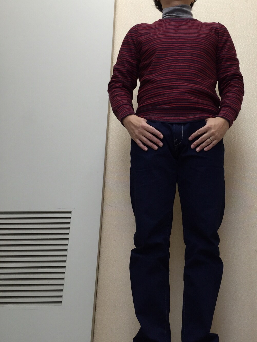 「カジュアル、ニット、タートルネック、WEARパパ部」｜「svevoのアイテム（ニット/セーター、グレー系）」を使った、moooonさん（メンズ・165cm）の冬コーディネートの1枚目の写真