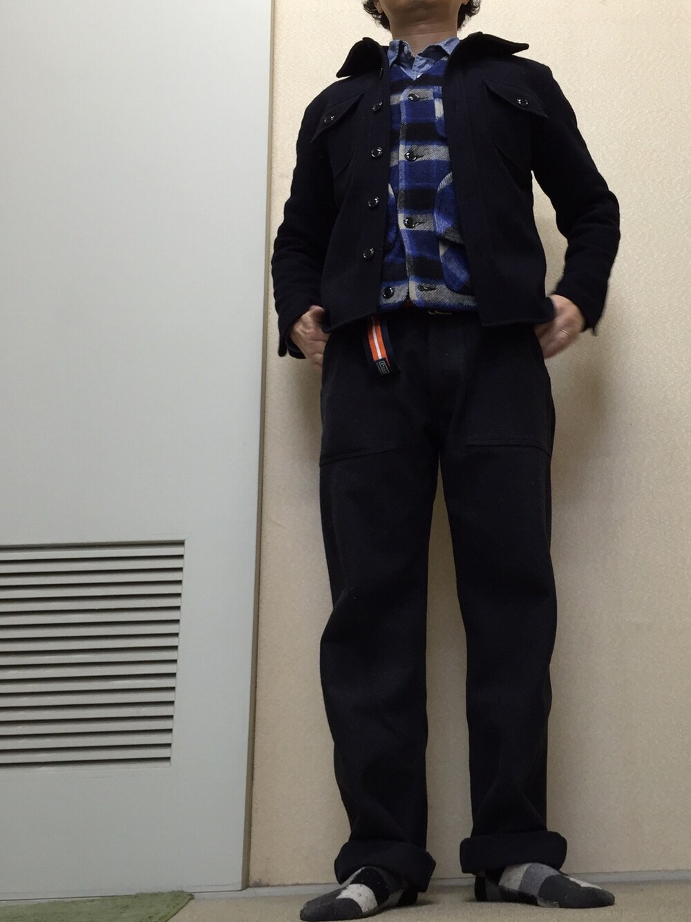 「ベスト、CPOジャケット、ウールパンツ、WEARパパ部」｜「loquat sports wearのアイテム（シャツ/ブラウス、ブルー系）」を使った、moooonさん（メンズ・165cm）の春コーディネートの1枚目の写真