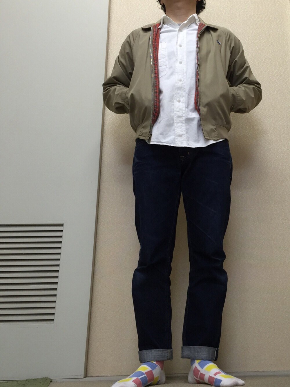 「スウィングトップ、デニムパンツ、白シャツ、WEARパパ部」｜「BIG YANKのアイテム（シャツ/ブラウス、ホワイト系）」を使った、moooonさん（メンズ・165cm）の春コーディネートの1枚目の写真