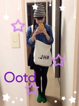 「MHL.（エムエイチエル）のアイテム（トートバッグ、ホワイト系）」を使った、mikaさん（レディース・159cm）の秋コーディネート