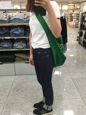 「A.P.C.（アーペーセー）のアイテム（デニムパンツ、ブルー系）」を使った、mikaさん（レディース・159cm）の夏コーディネート