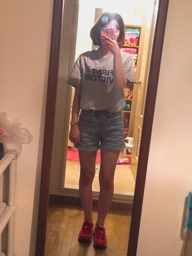 「VINTAGE（ヴィンテージ）のアイテム（デニムパンツ、ブルー系）」を使った、いのいのさん（レディース・159cm）の夏コーディネート