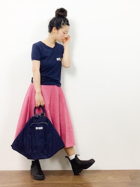 「MHL.」｜「アイテム（レインシューズ）」を使った、クボヤさん（レディース・157cm）の夏コーディネート