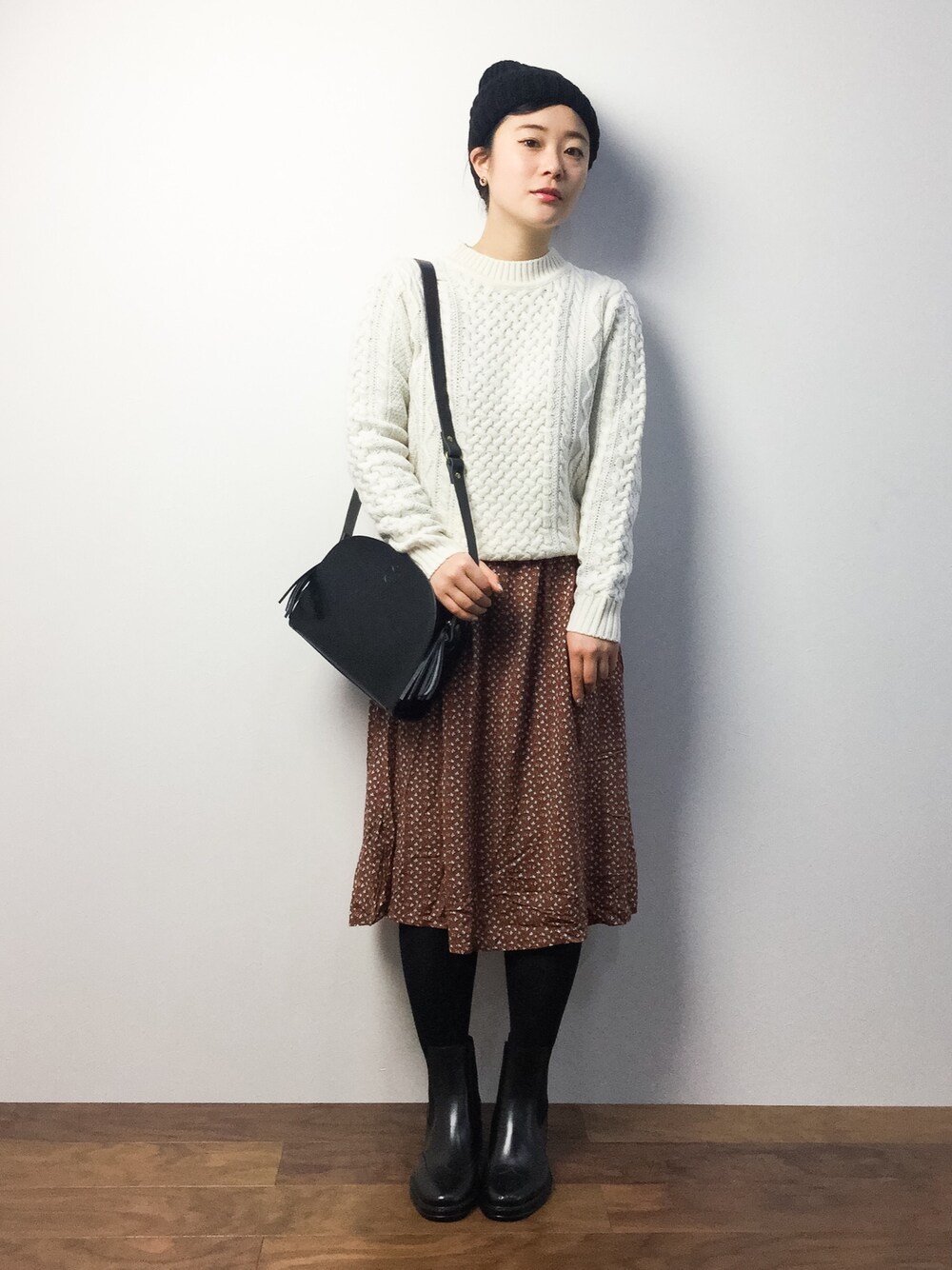 「YECCA VECCAのアラン柄ニットプルオーバー（ニット/セーター、ホワイト系）」を使った、クボヤさん（レディース・157cm）の冬コーディネートの1枚目の写真