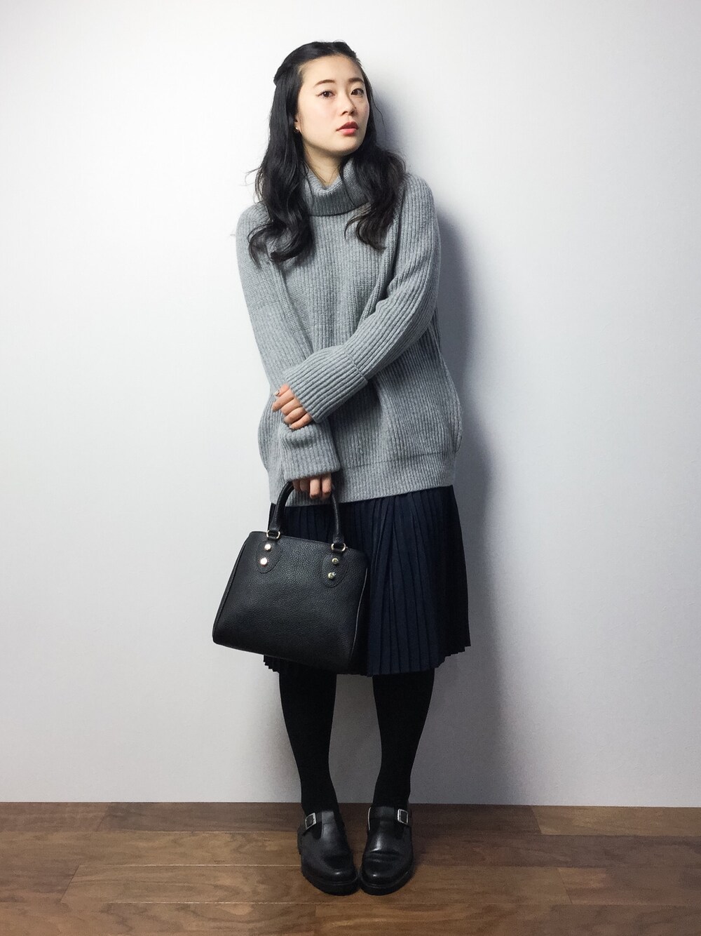 「UNITED ARROWSの□UWMF アゼビッグ タートルニット†（ニット/セーター、その他）」を使った、クボヤさん（レディース・157cm）の冬コーディネートの1枚目の写真