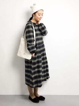 「URBAN RESEARCH ROSSO WOMEN（アーバンリサーチ　ロッソ）のアイテム（ニットキャップ/ビーニー）」を使った、クボヤさん（レディース・157cm）の冬コーディネート