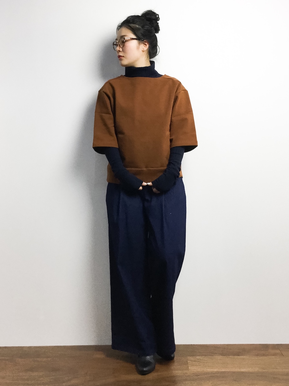 「ライチのdiamond-bar リブタートルネックニット（ニット/セーター、ブルー系）」を使った、クボヤさん（レディース・157cm）の冬コーディネートの1枚目の写真
