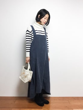 「koe（コエ）のアイテム（ジャンパースカート）」を使った、クボヤさん（レディース・157cm）の冬コーディネート