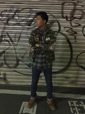 「NEIGHBORHOOD（ネイバーフッド）のアイテム（ジャケット/アウター、ブラウン系）」を使った、尊敬→長瀬智也さん（メンズ・174cm）の秋コーディネート