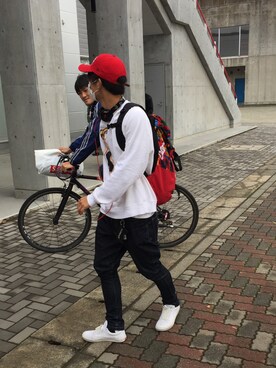 「JOYRICH」｜「アイテム（スウェット）」を使った、M-KINGさん（メンズ・176cm）の秋コーディネート