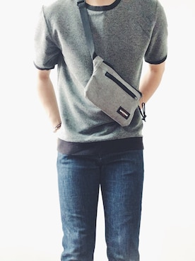 「アイテム（メッセンジャーバッグ、グレー系）」を使った、DongSik  Leeさん（メンズ・173cm）の夏コーディネート