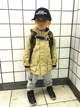 「NEIGHBORHOOD ONE THIRD（ネイバーフッドワンサード）のアイテム」を使った、AOさん（キッズ・100cm）の春コーディネート